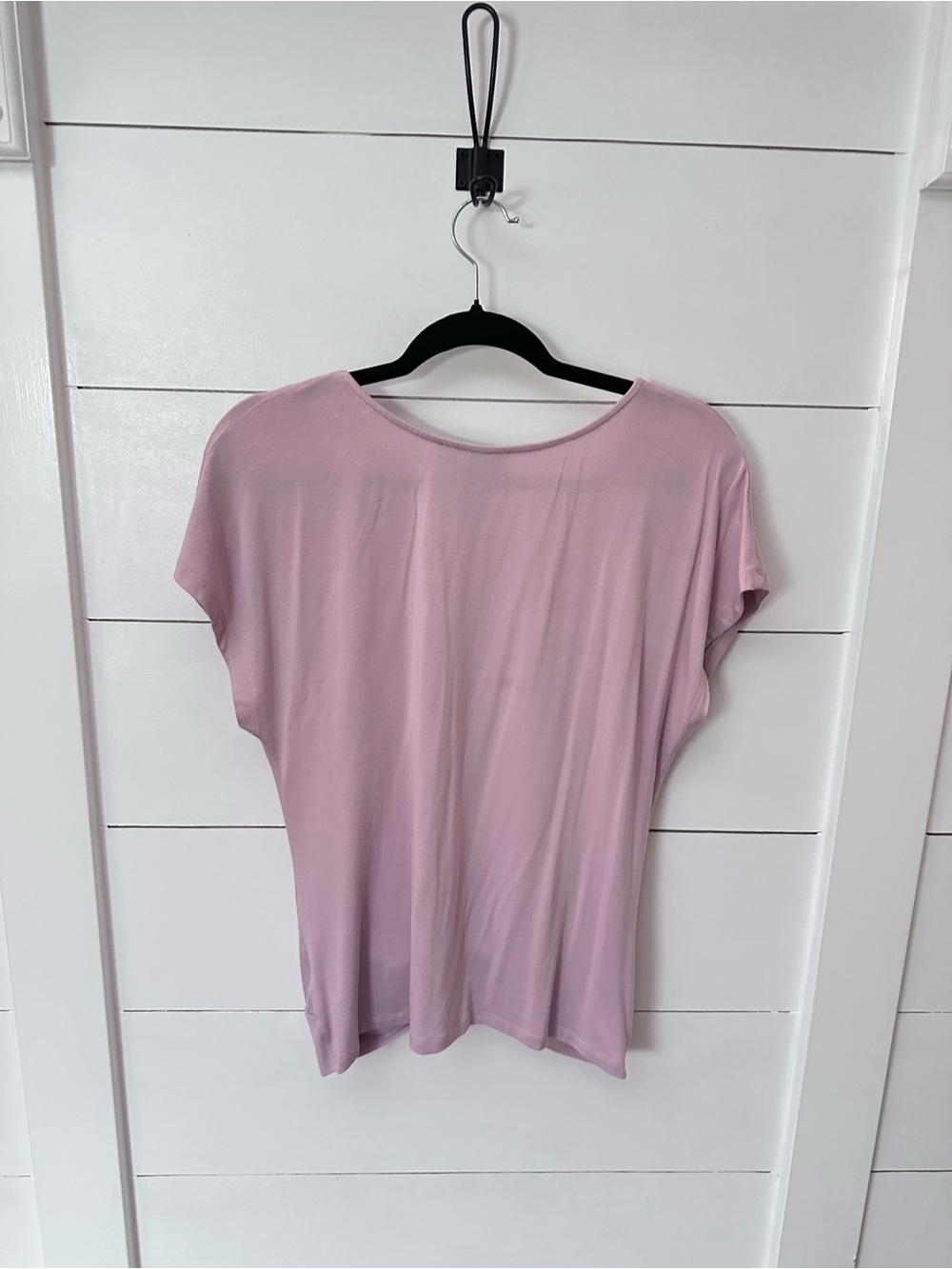 Frank Lyman Montreal 6 Marianne Mauve Twist-Front V-Neck Top minimalist - Picture 3 of 11